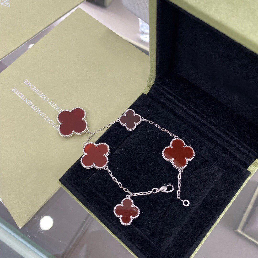 [Plus&Max]CLOVER 5 MOTIFS SIVLER CARNELIAN BRACELET
