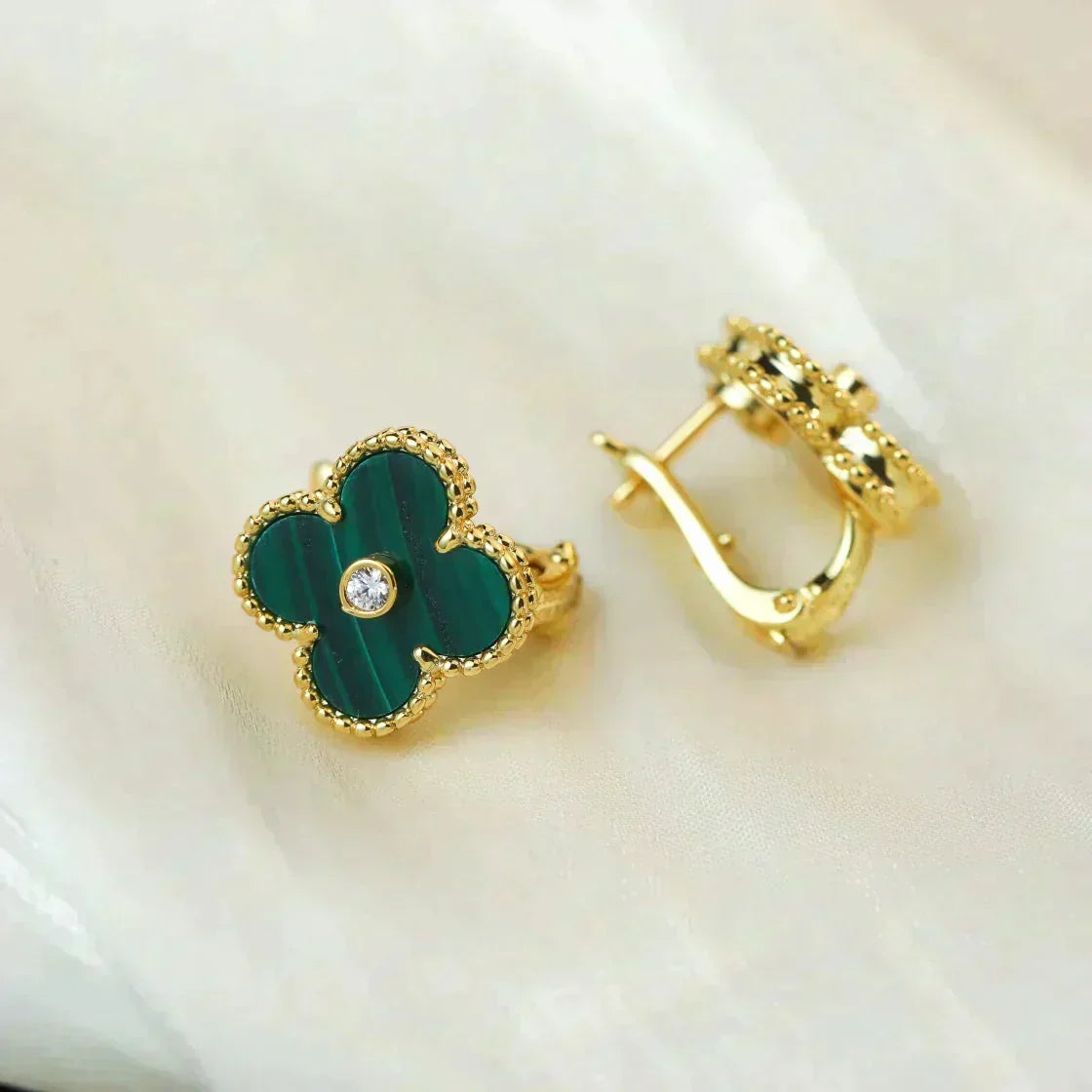[Plus&Max]CLOVER MEDIUM 1 MOTIFS MALACHITE DIAMOND EARRINGS