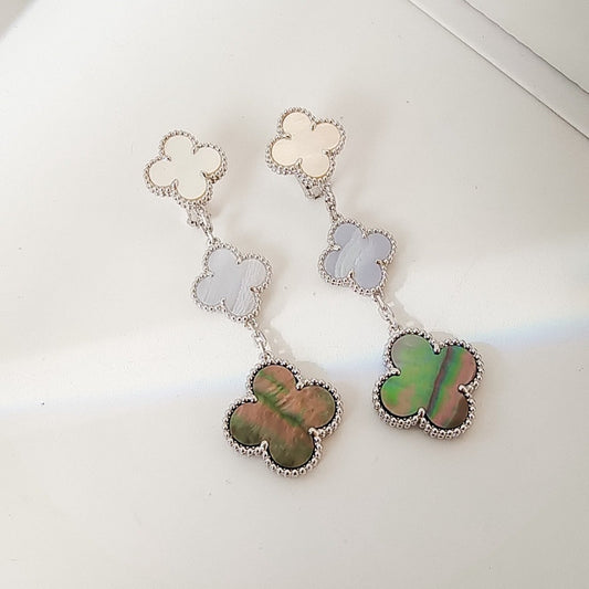 [Plus&Max]CLOVER 3 MOTIFS CHALCEDONY DARK MOP SILVER EARRINGS