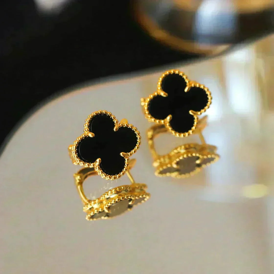 [Plus&Max]CLOVER MEDIUM 1 MOTIFS  ONYX STUD EARRINGS