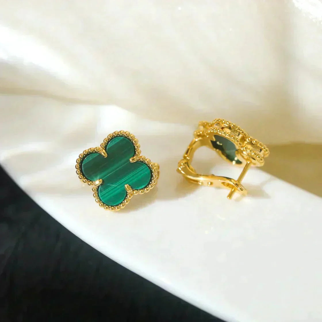 [Plus&Max]CLOVER MEDIUM 1 MOTIFS MALACHITE  EARRINGS