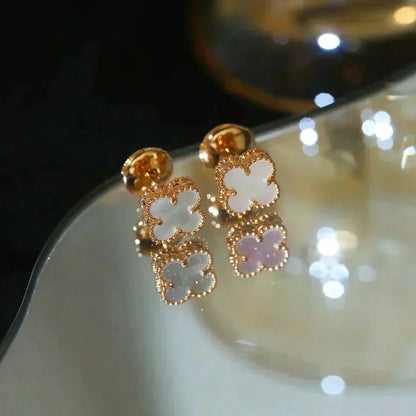 [Plus&Max]CLOVER MINI 9.5MM WHITE MOP EARRINGS