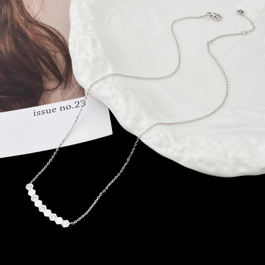 [Plus&Max]BEE MY LOVE DIAMOND NECKLACE