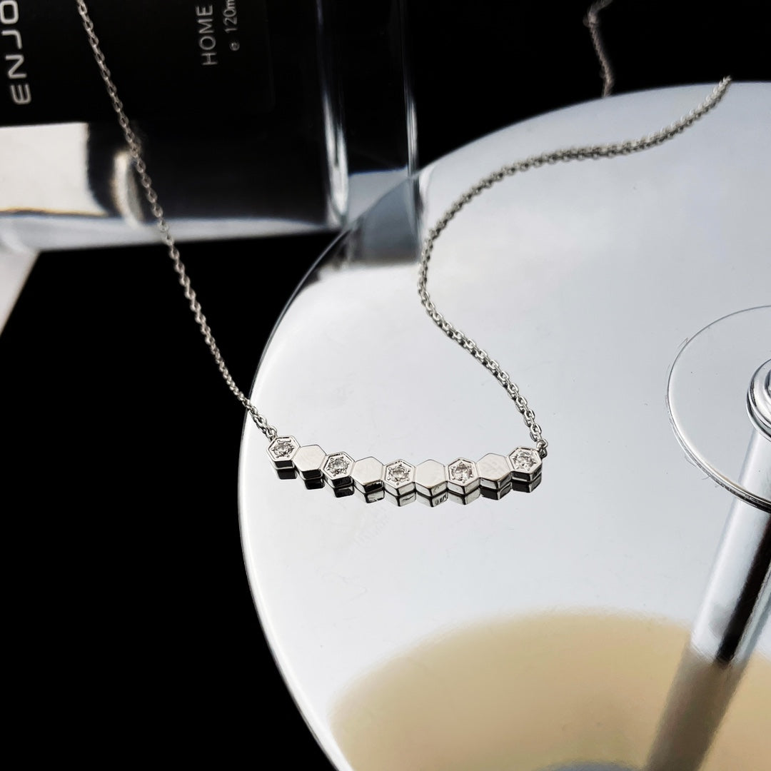 [Plus&Max]BEE MY LOVE DIAMOND NECKLACE