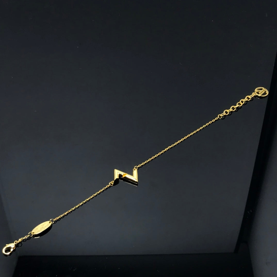 [Plus&Max]VOLT LV LOGO BRACELET