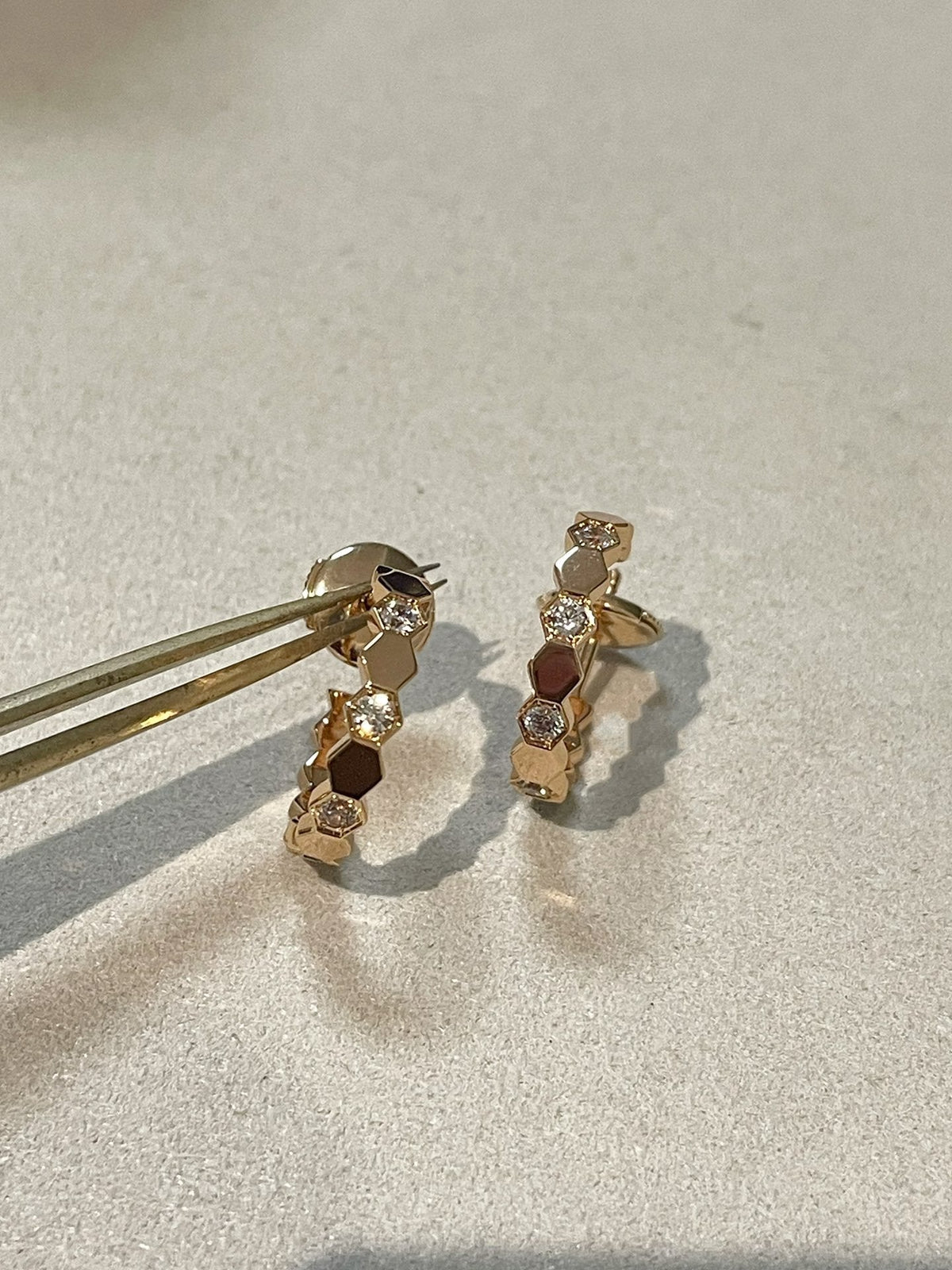 [Plus&Max]Hollow Design Four-Leaf Clover Flower Shape Earrings