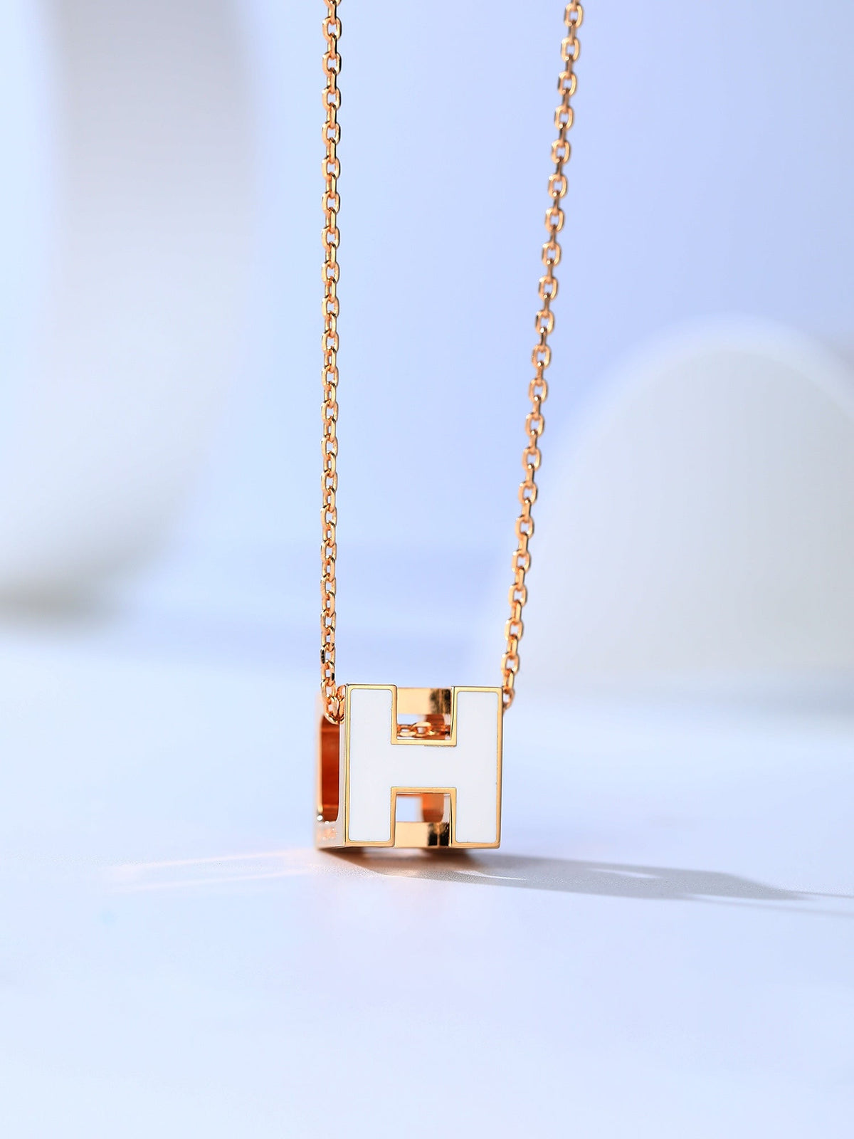 [Plus&Max]H CAGE PINK GOLD NECKLACE
