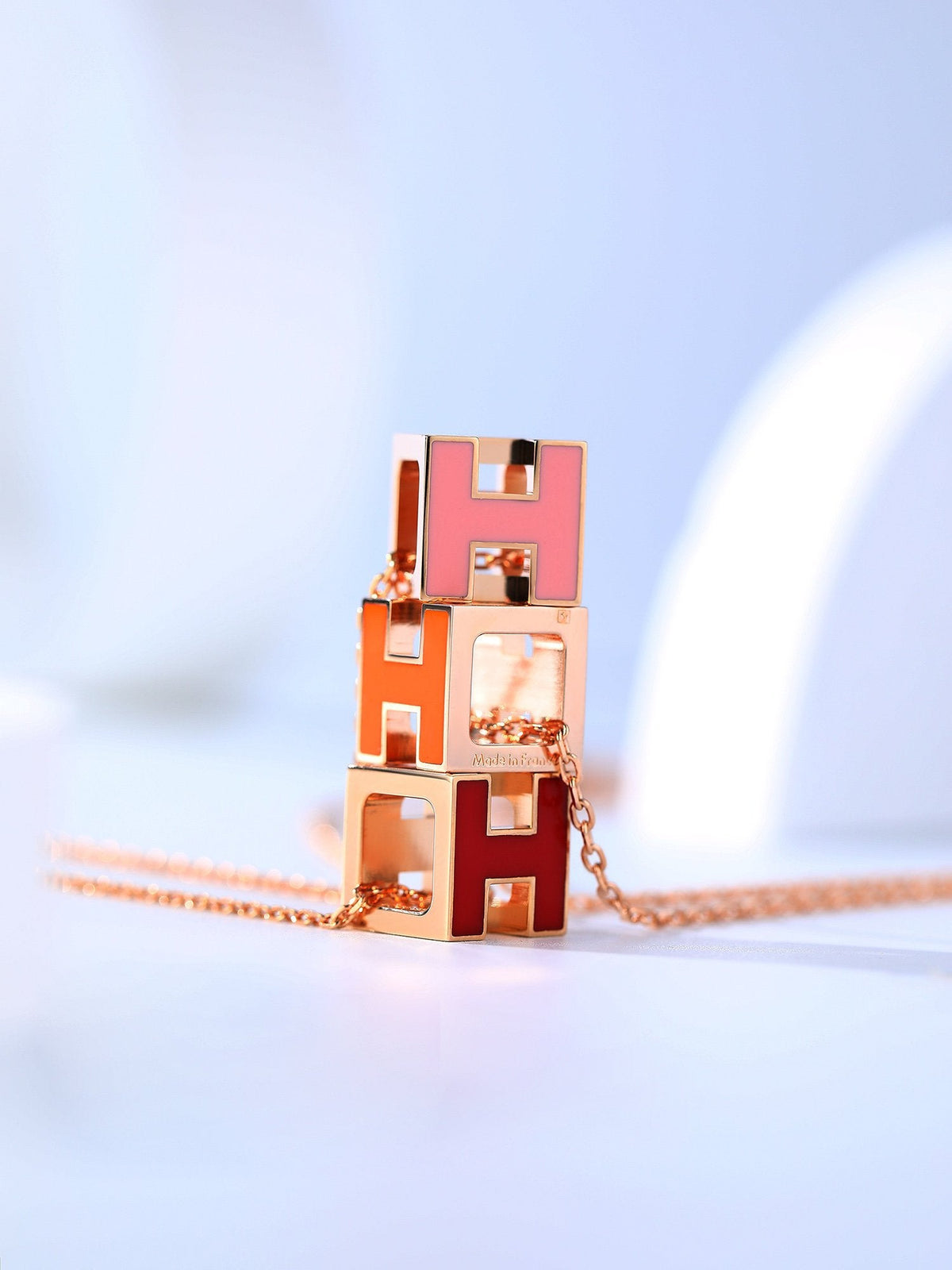 [Plus&Max]H CAGE PINK GOLD NECKLACE