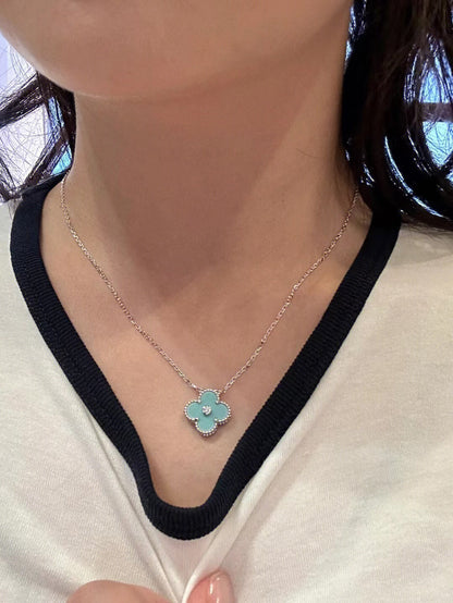 [Plus&Max]CLOVER 1 DIAMOND LIGHT BLUE SILVER NECKLACE
