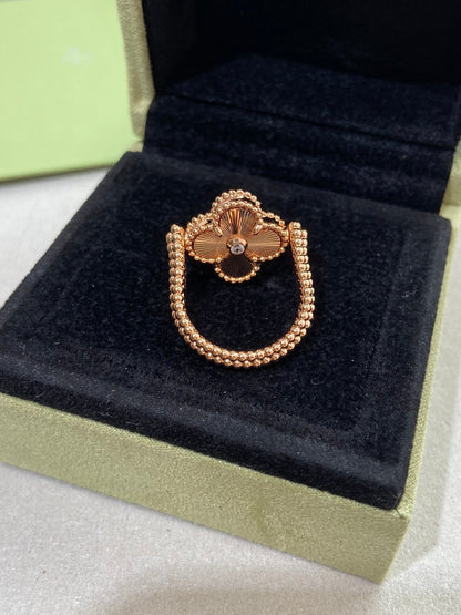[Plus&Max]CLOVER RIVERSIBLE PINK GOLD RING