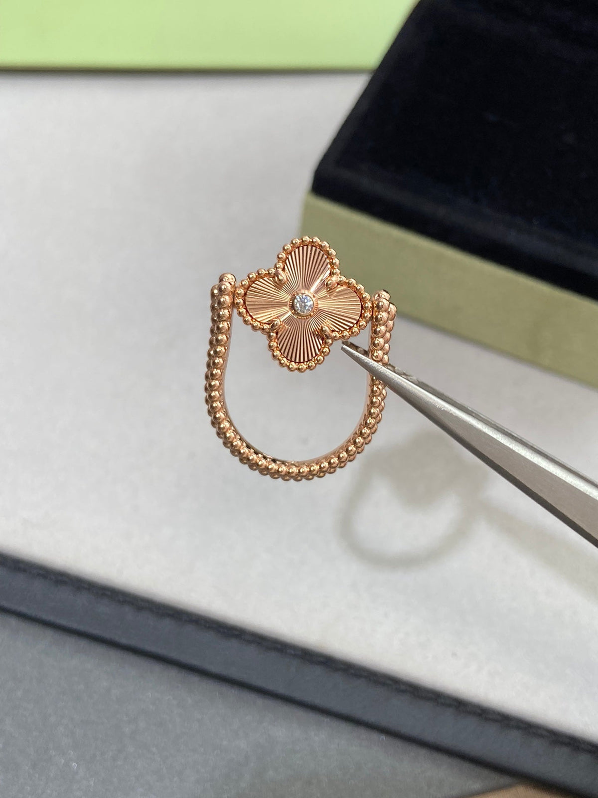 [Plus&Max]CLOVER RIVERSIBLE ROSE GOLD RING