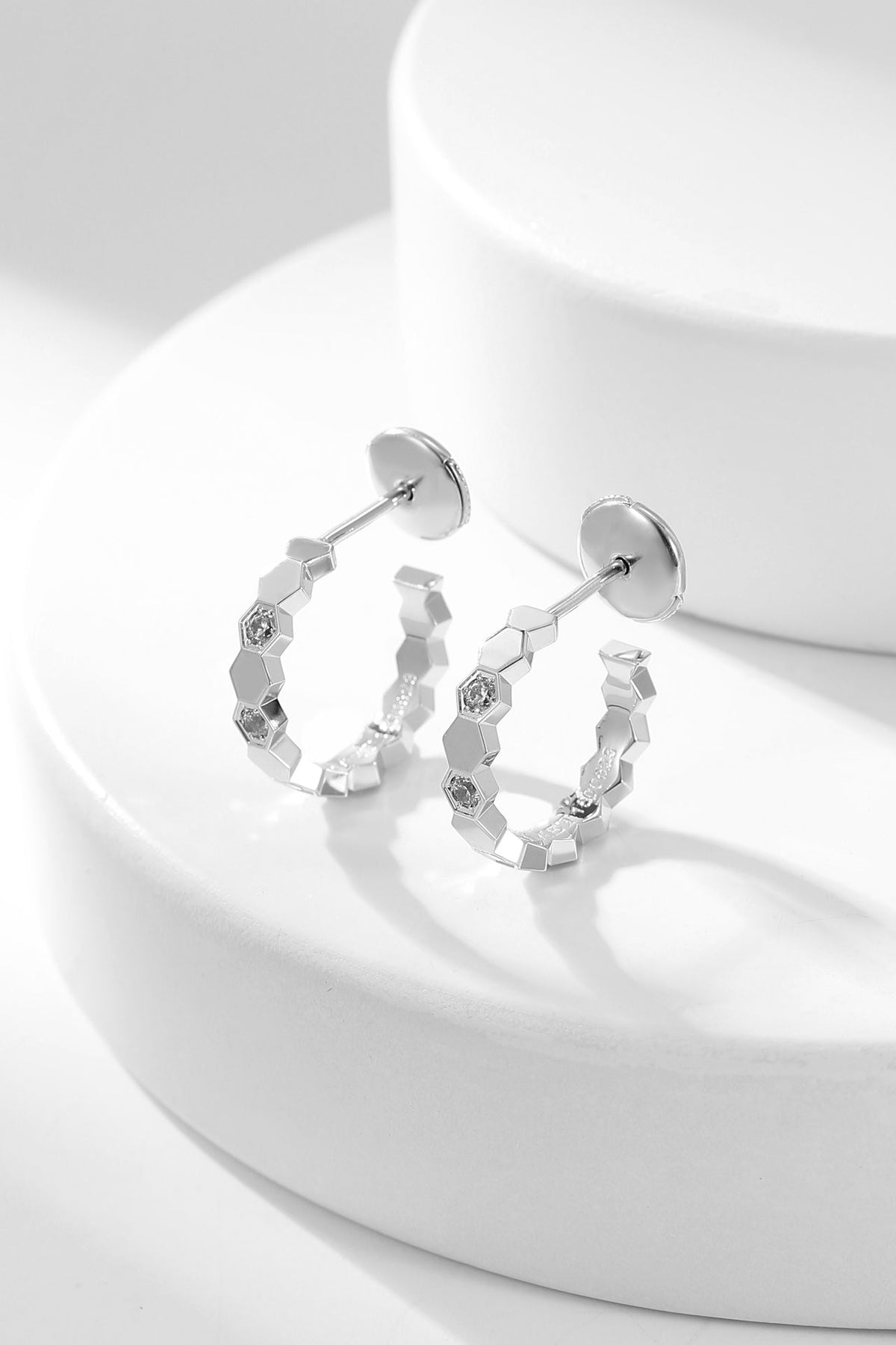 [Plus&Max]BEE LOVE DIAMOND HOOP EARRINGS