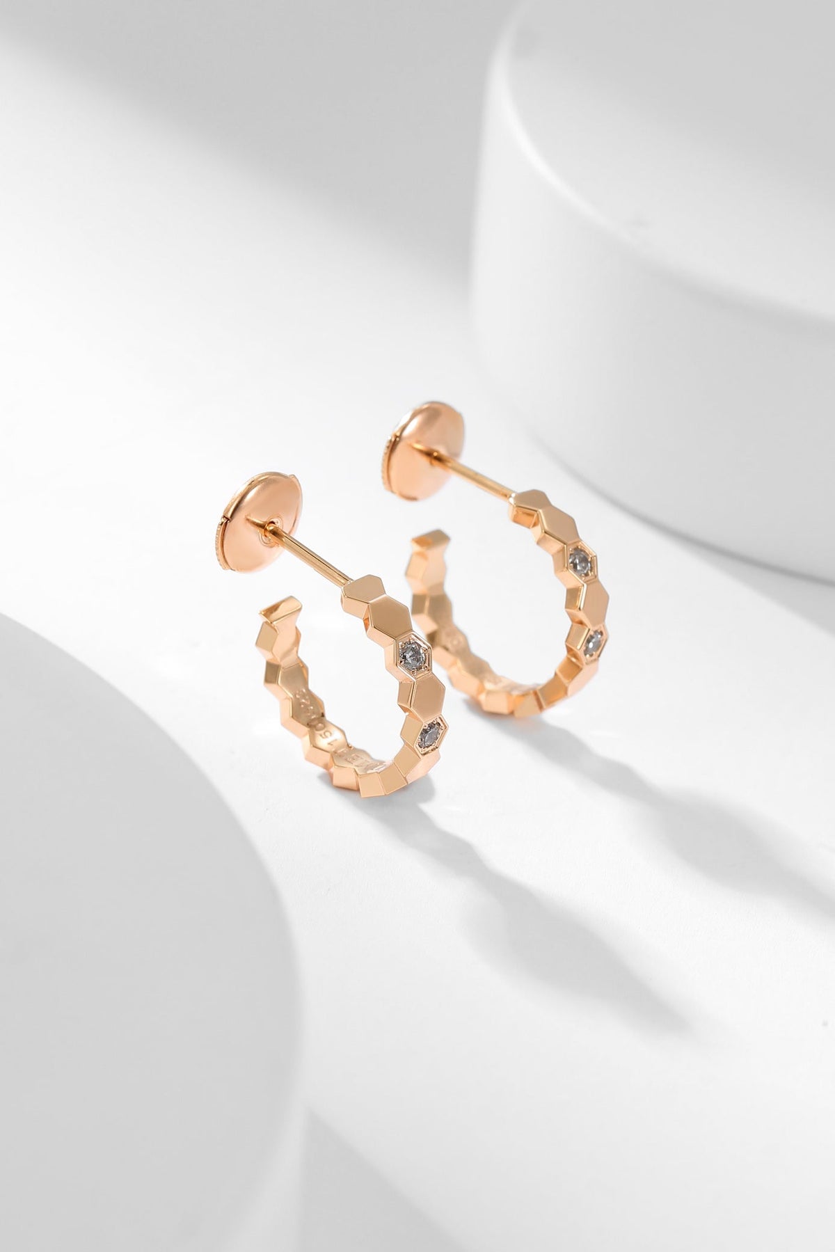 [Plus&Max]BEE LOVE DIAMOND HOOP EARRINGS