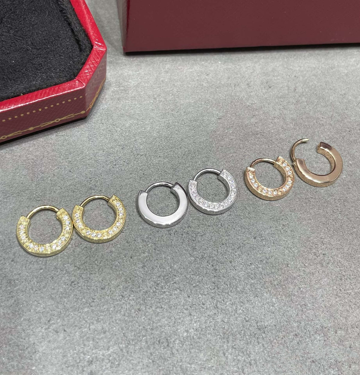 [Plus&Max]LOVE DIAMOND EARRINGS