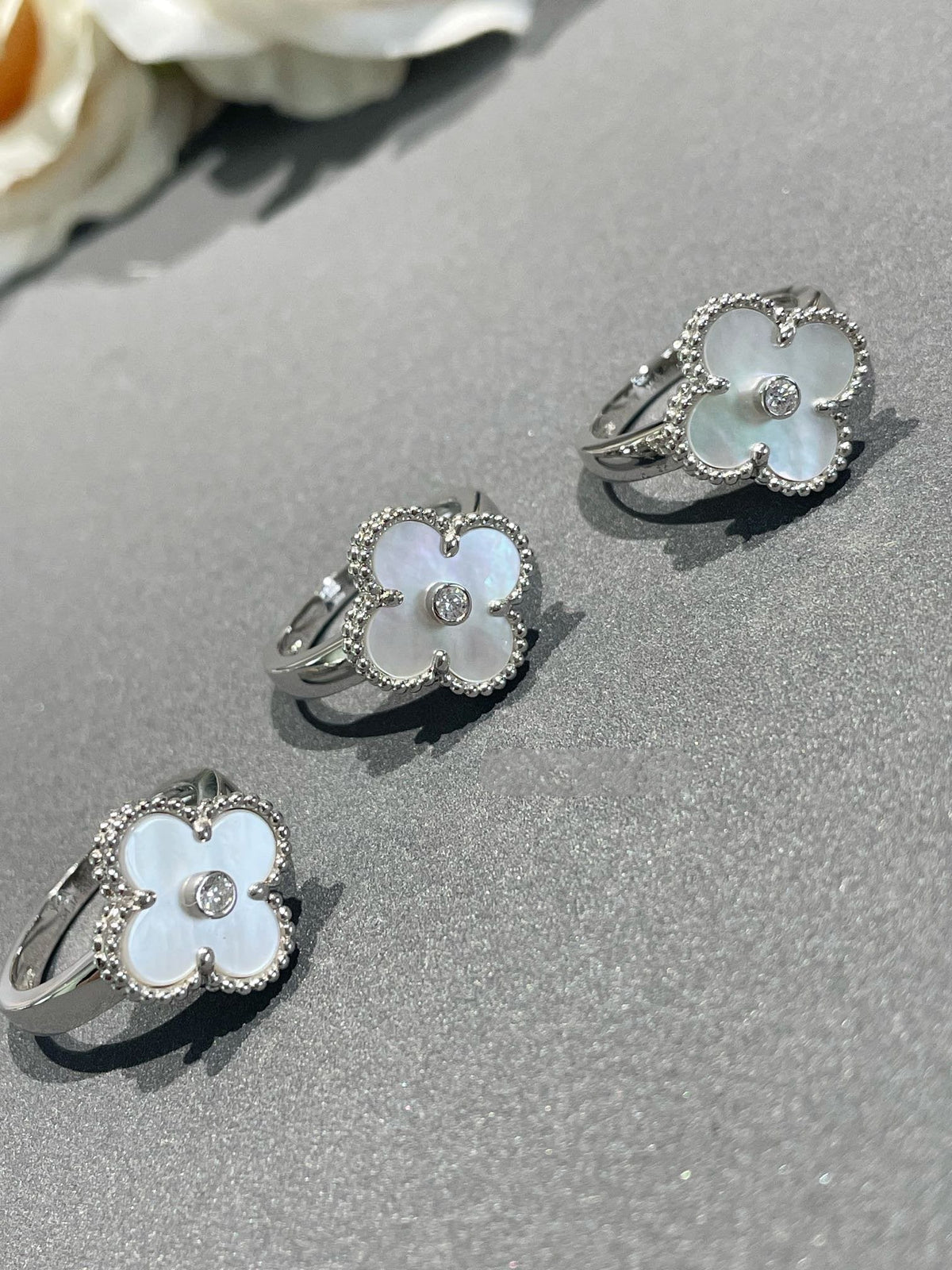 [Plus&Max]CLOVER SILVER MOP DIAMOND RING