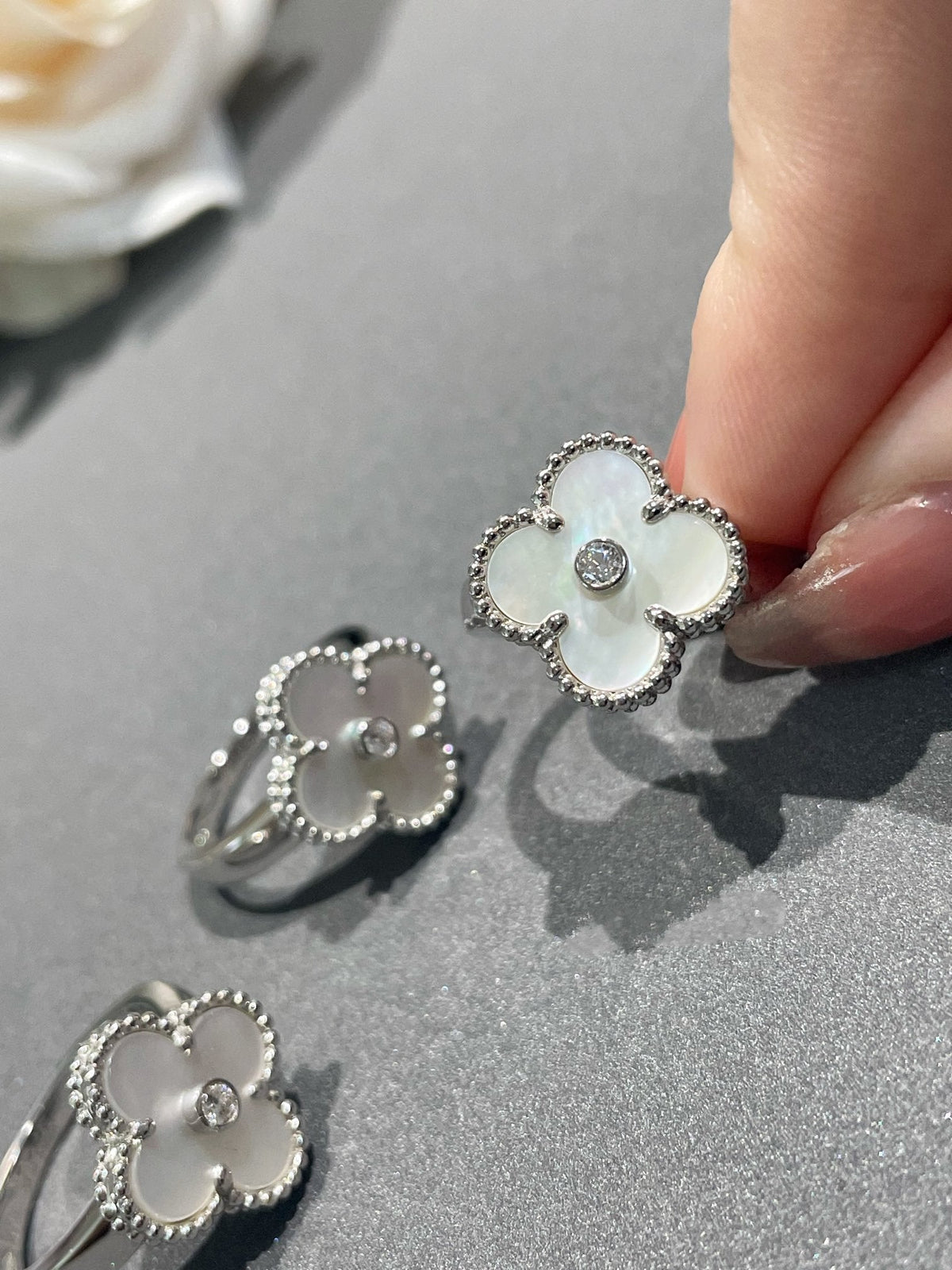 [Plus&Max]CLOVER SILVER MOP DIAMOND RING