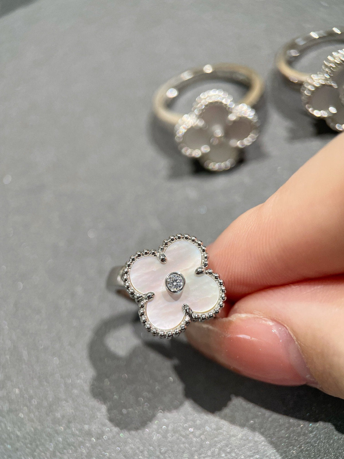 [Plus&Max]CLOVER SILVER MOP DIAMOND RING