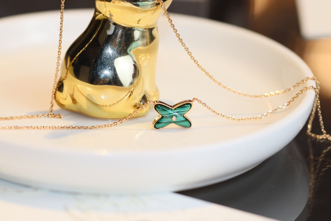 [Plus&Max]JEUX MALACHITE 1 DIAMOND PINK GOLD NECKLACE
