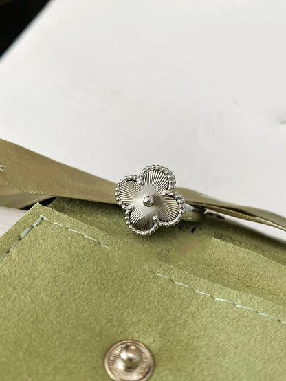 [Plus&Max]CLOVER SILVER RING