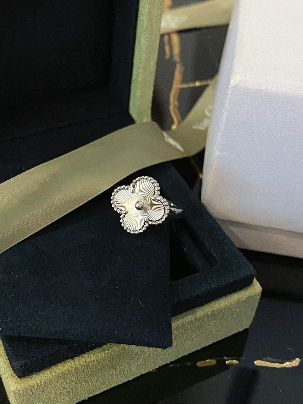 [Plus&Max]CLOVER SILVER RING