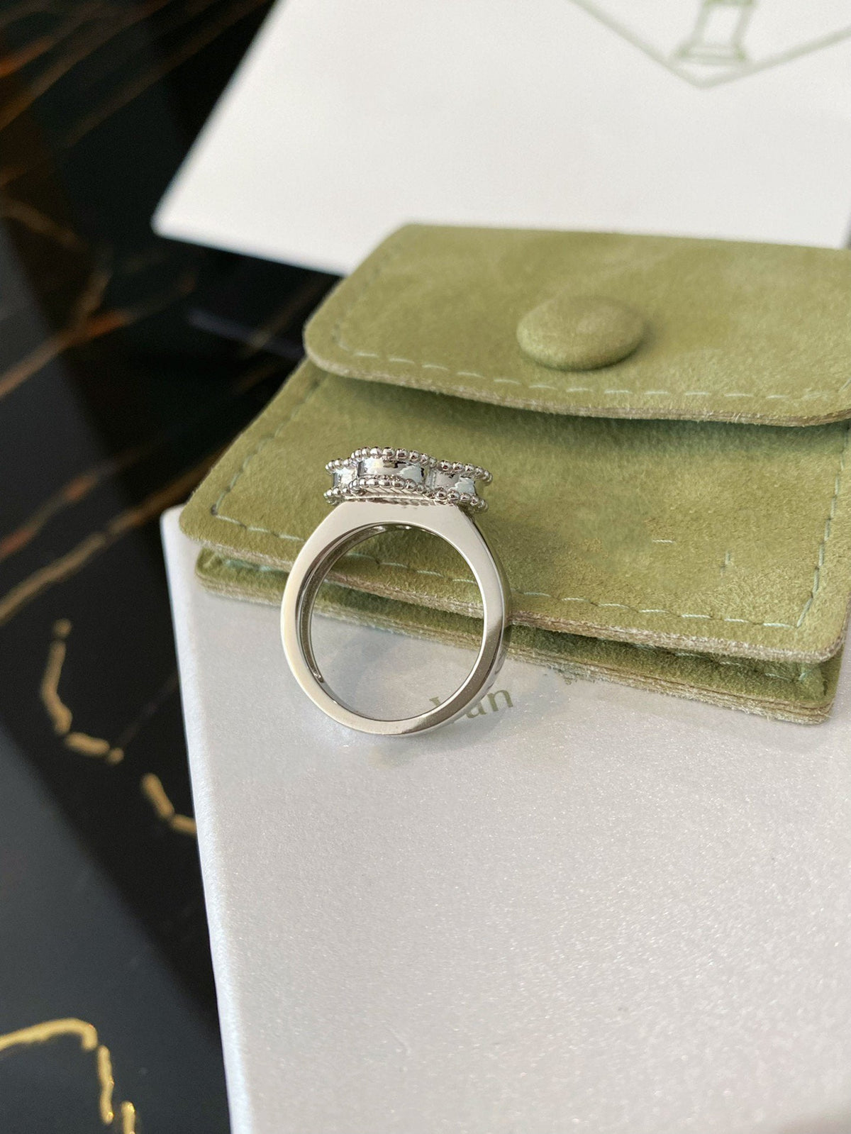 [Plus&Max]CLOVER SILVER RING
