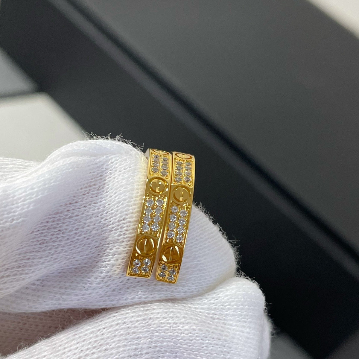 [Plus&Max]LOVE DIAMOND GOLD HOOP EARRINGS