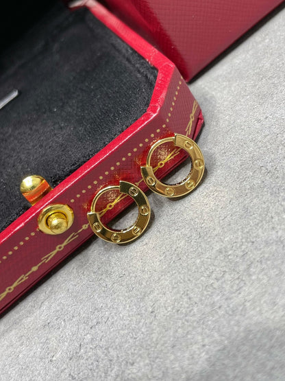 [Plus&Max]LOVE MINI EARRINGS