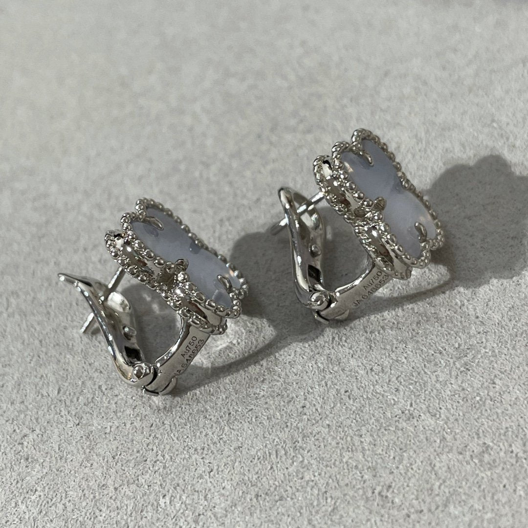[Plus&Max]CLOVER CHALCEDONY SILVER STUD EARRINGS