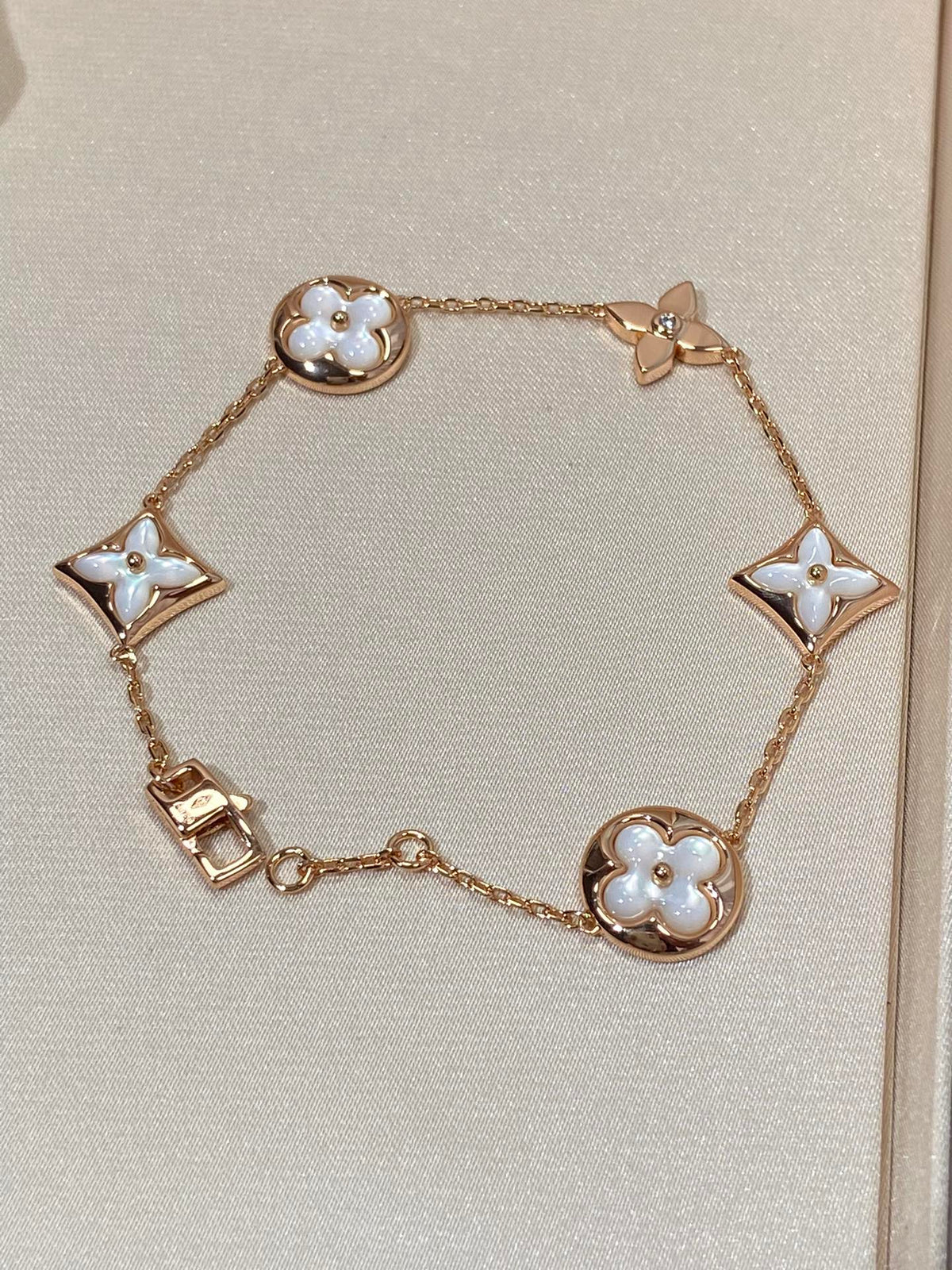 [Plus&Max]STAR AND SUN 5 MOTIF MOP PINK GOLD BRACELET