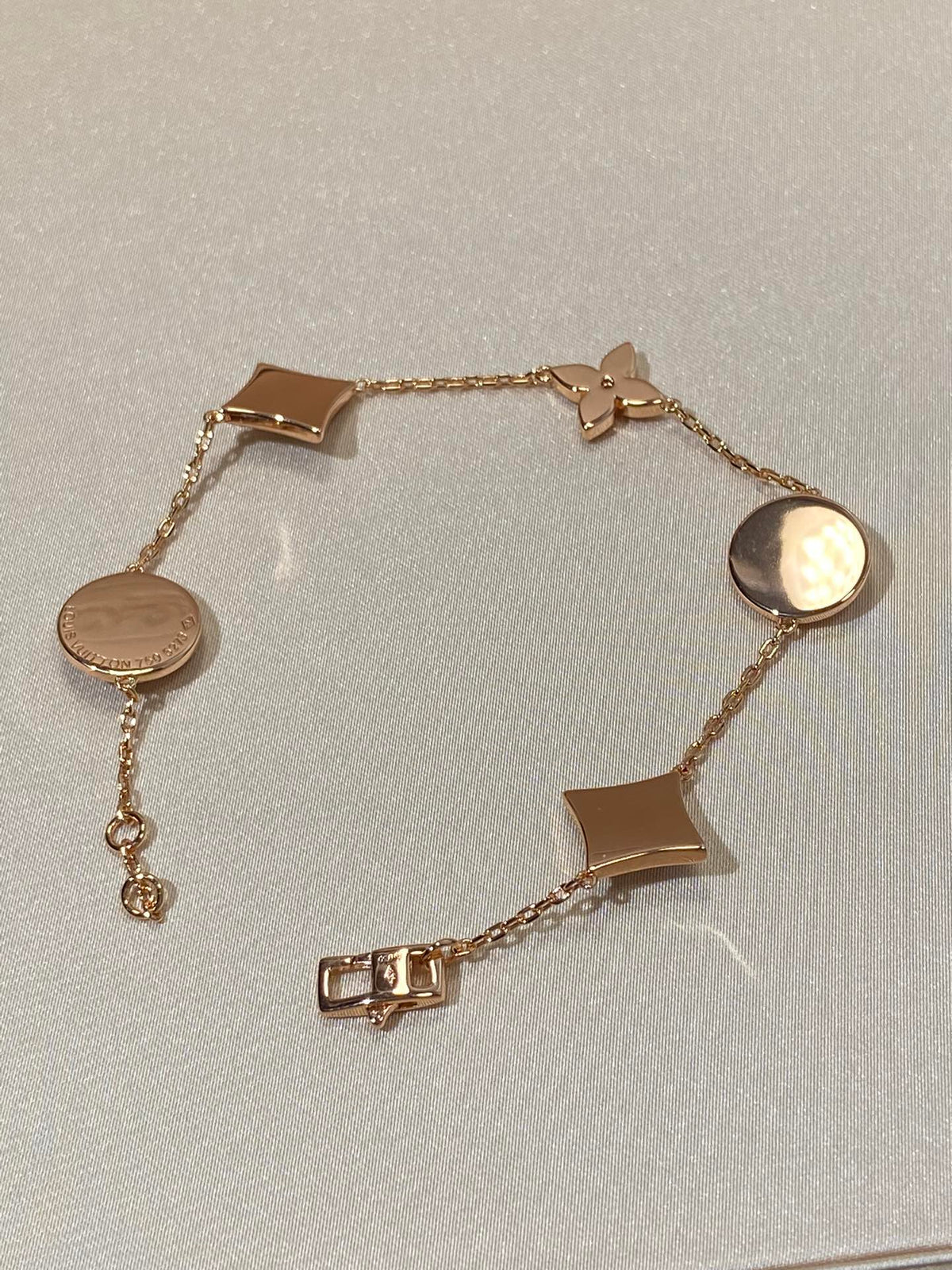 [Plus&Max]STAR AND SUN 5 MOTIF MOP PINK GOLD BRACELET