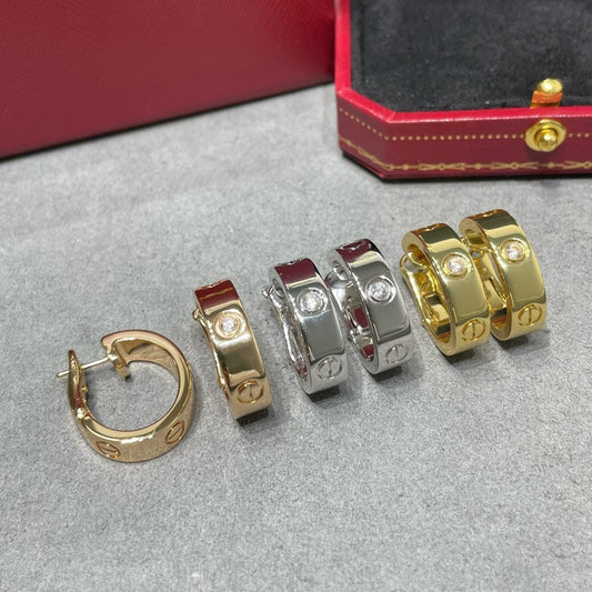 [Plus&Max]LOVE 5.5MM 1 DIAMOND EARRINGS