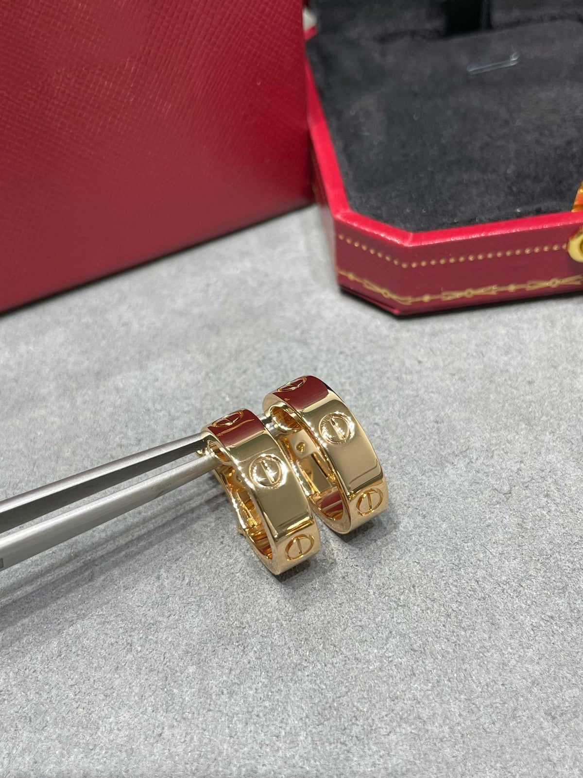 [Plus&Max]LOVE 5.5MM EARRINGS