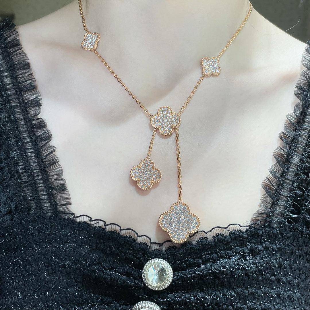 [Plus&Max]CLOVER 6 MOTIF DIAMOND PAVED NECKLACE