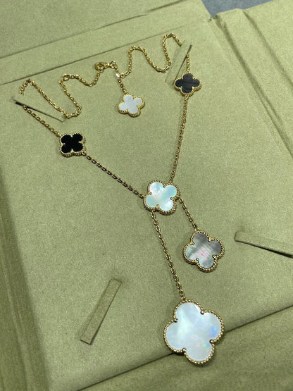 [Plus&Max]CLOVER 6 MOTIF MOP ONYX GOLD NECKLACE