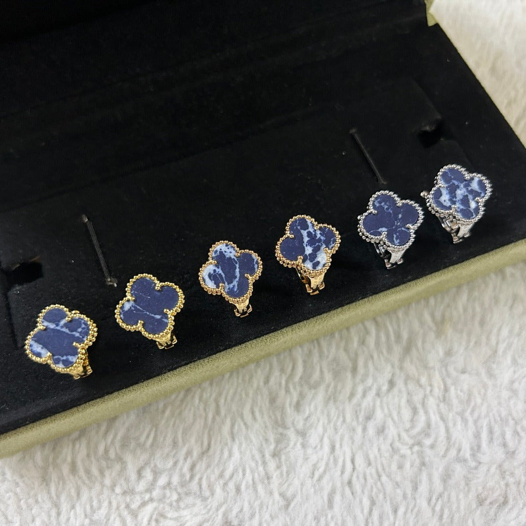 [Plus&Max]CLOVER PIETERSITE MEDIUM STUD EARRINGS