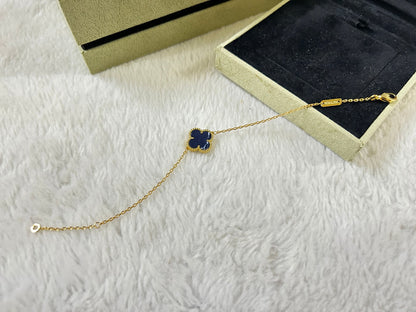 [Plus&Max]CLOVER 1 MOTIF PIETERSITE BRACELET