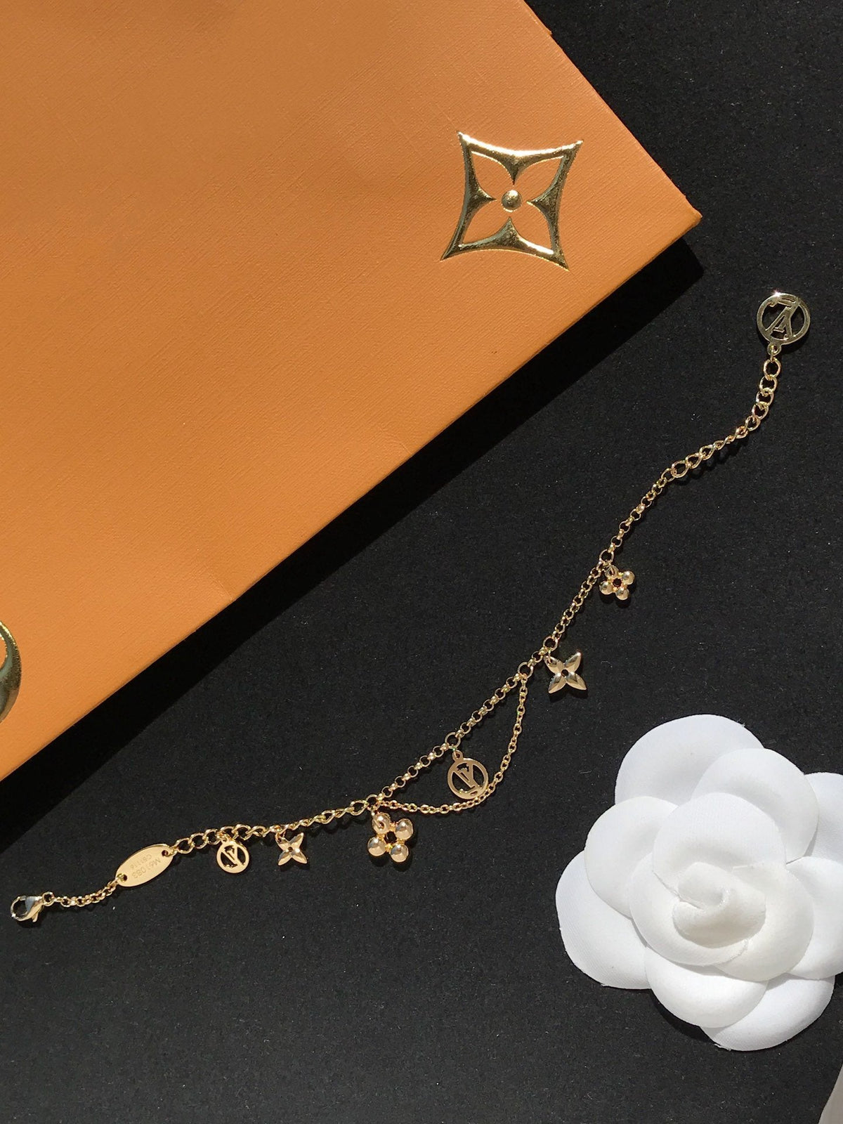[Plus&Max]BLOOMING PINK GOLD MOP BRACELET
