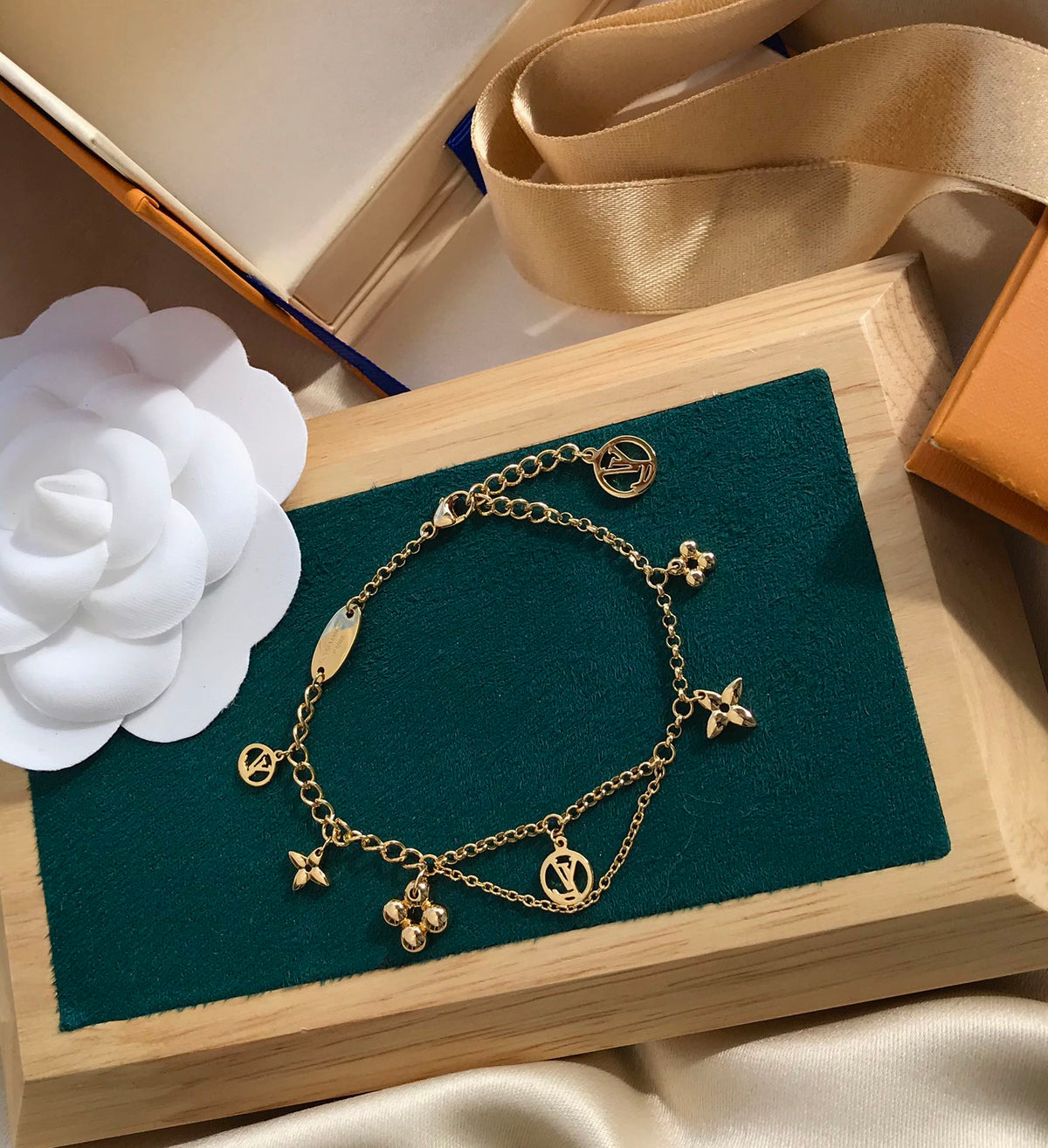 [Plus&Max]BLOOMING PINK GOLD MOP BRACELET