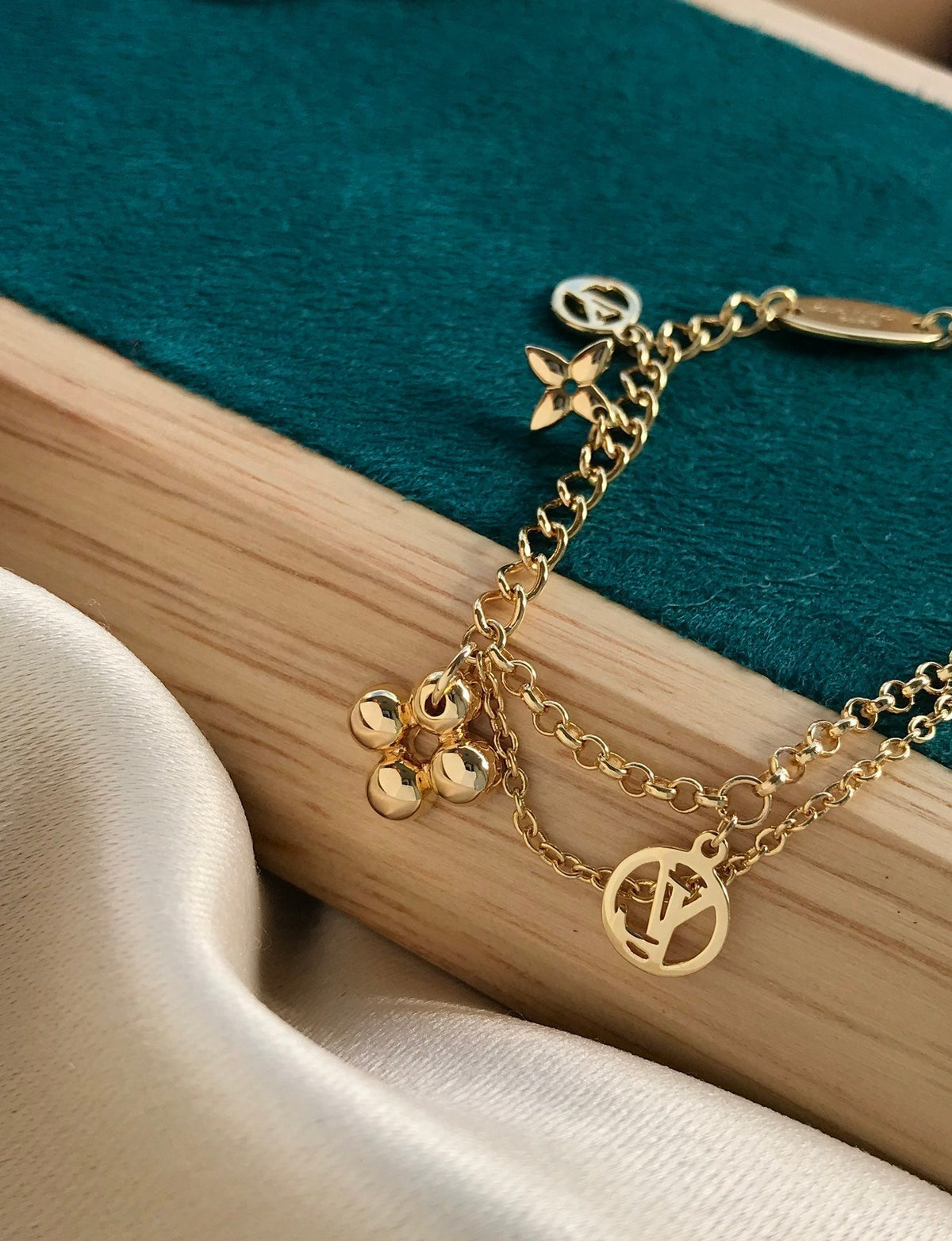 [Plus&Max]BLOOMING PINK GOLD MOP BRACELET
