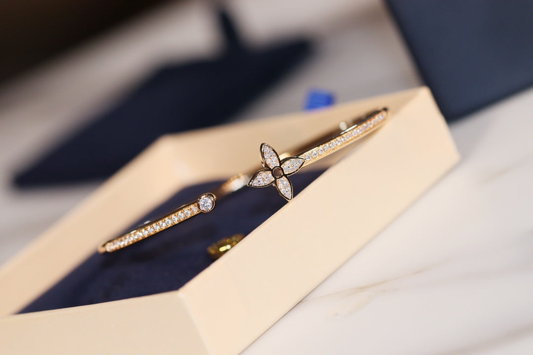 [Plus&Max]IDYLLE GOLD OPEN BRACELET DIAMOND PAVED