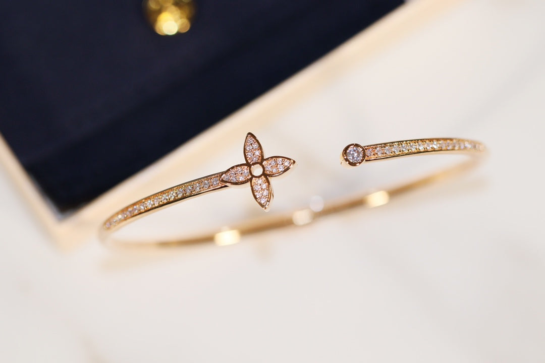 [Plus&Max]IDYLLE GOLD OPEN BRACELET DIAMOND PAVED