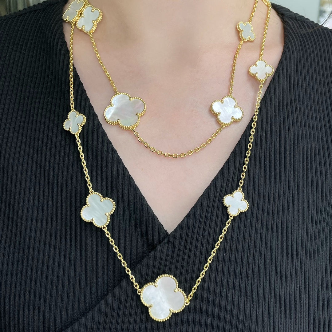 [Plus&Max]CLOVER 16 MOTIF WHITE MOP GOLD NECKLACE