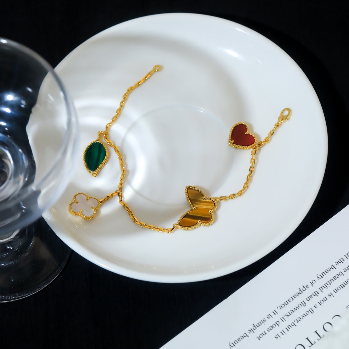 [Plus&Max]LUCKY SPRING 5 MOTIF GOLD BRACELET