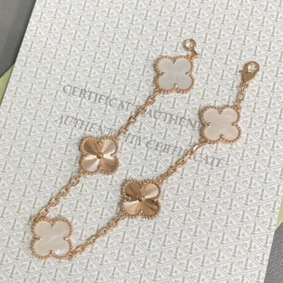 [Plus&Max]LUCKY CLOVER 5-MOTIF BRACELET - WHITE MOTHER-OF-PEARL COLLECTION