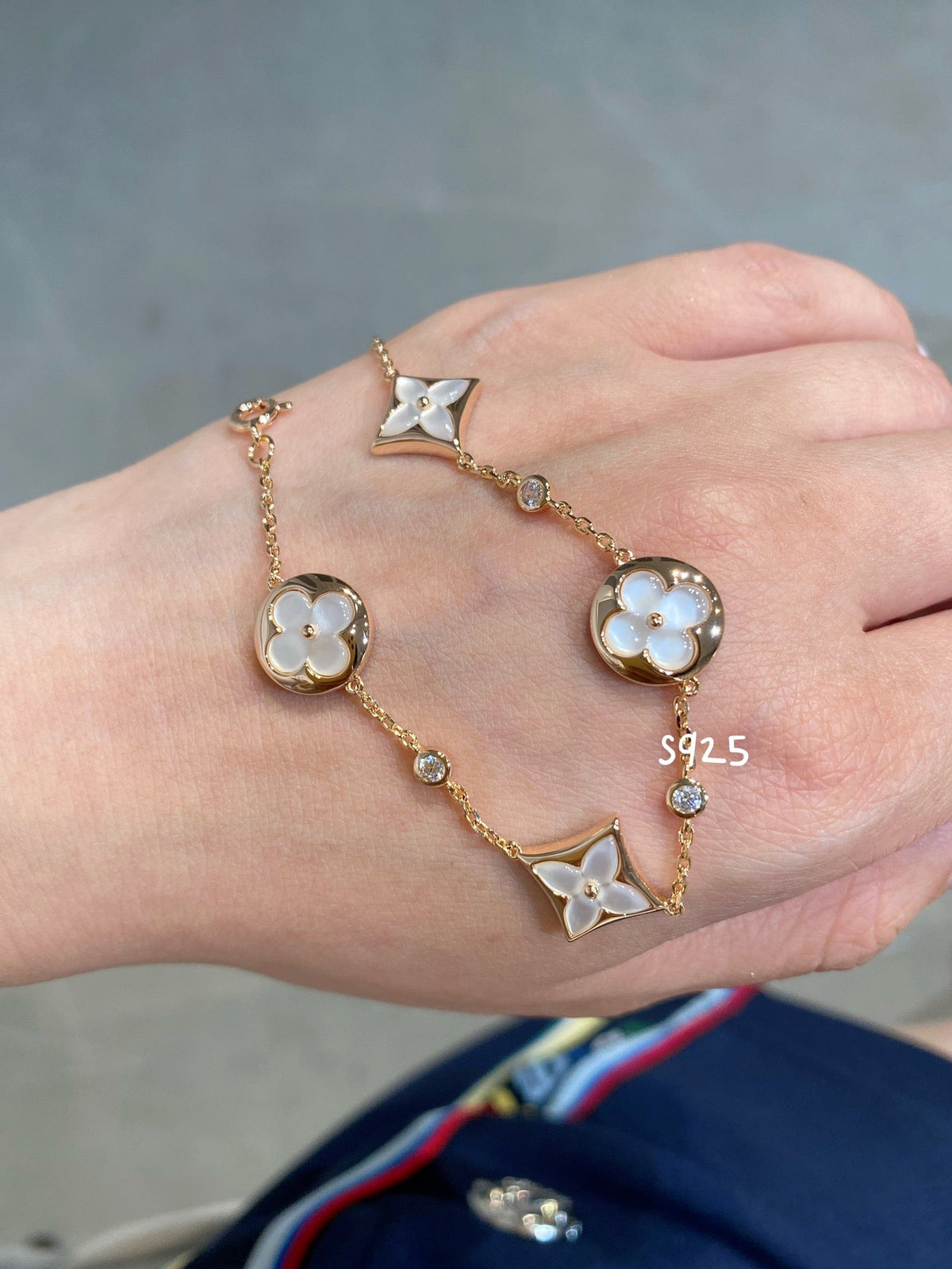 [Plus&Max]STAR AND SUN 4 MOTIF WHITE MOP PINK GOLD BRACELET