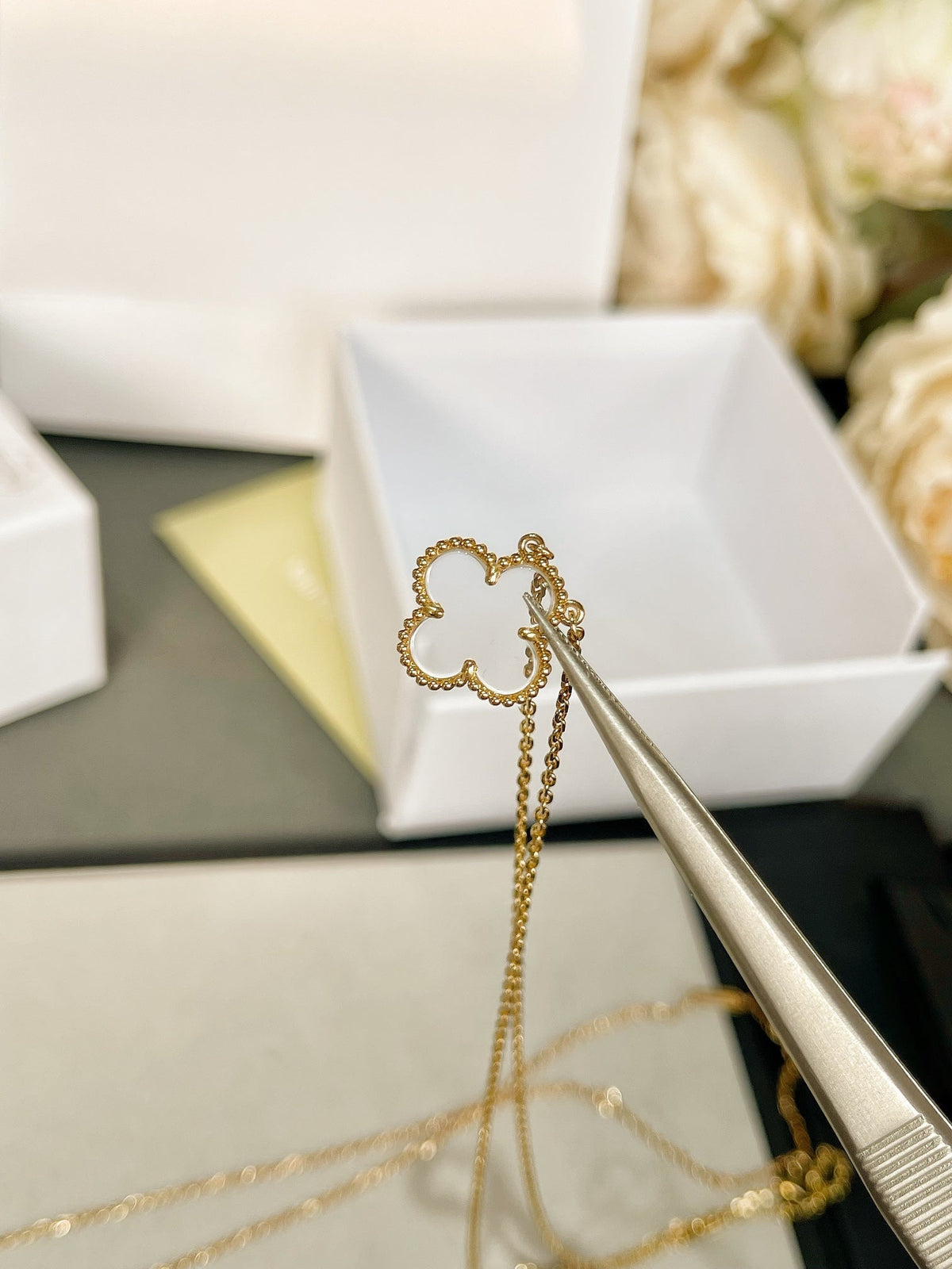 [Plus&Max]CLOVER ROCK CRYSTAL ROSE GOLD NECKLACE