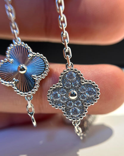[Plus&Max]LUCKY CLOVER 5-MOTIF BRACELET - LASER COLLECTION