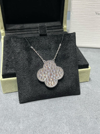 [Plus&Max]CLOVER 25MM LARGE PENDANT DIAMOND PAVED SILVER NECKLACE