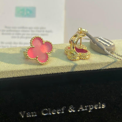 [Plus&Max]NEW CLOVER 15MM PINK ENAMEL STUD EARRINGS