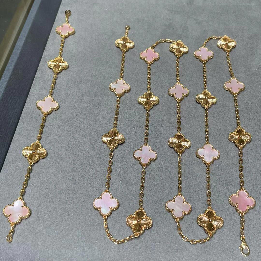 [Plus&Max]CLOVER 20 MOTIFS LASER PINK MOP NECKLACE